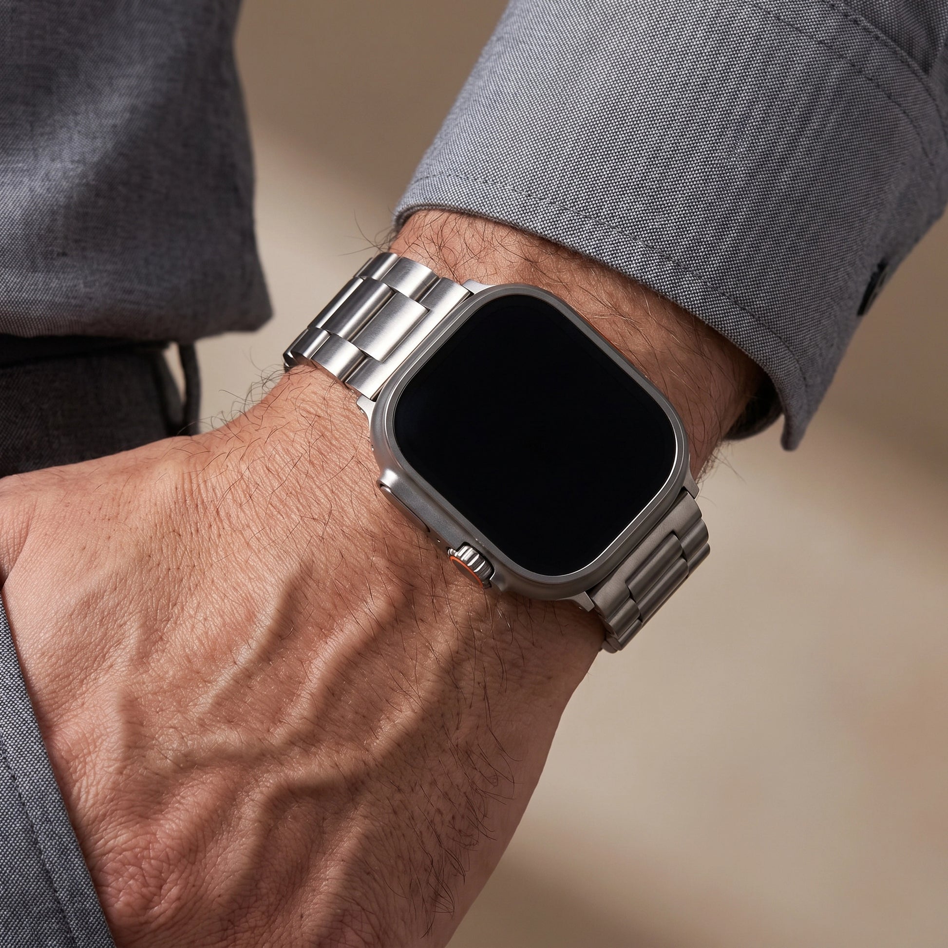 polished silver colour stainless steel metal tri link bracelet apple watch strap made for apple watch series 11 45mm 46mm 49mm Ultra 3
